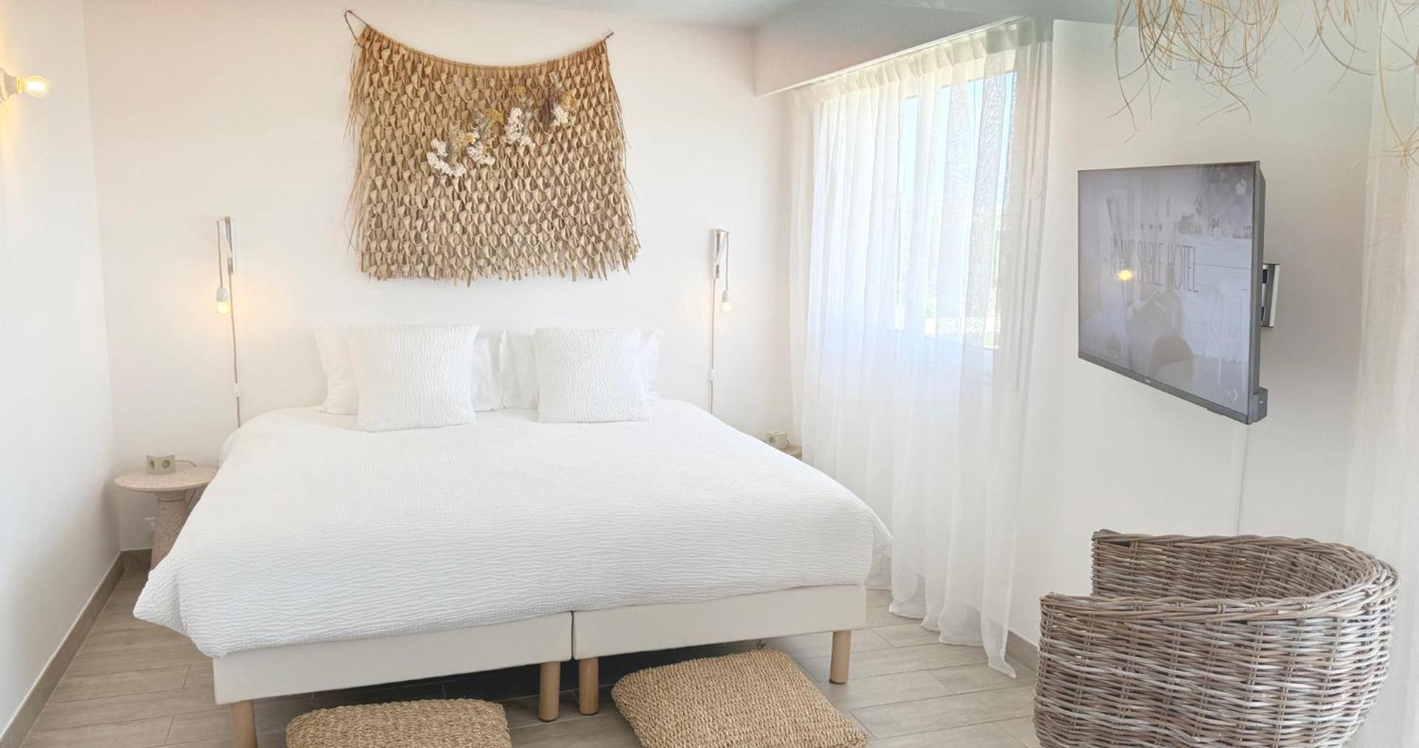 Blanc Sable Hotel Golfe-Juan Bagian luar foto